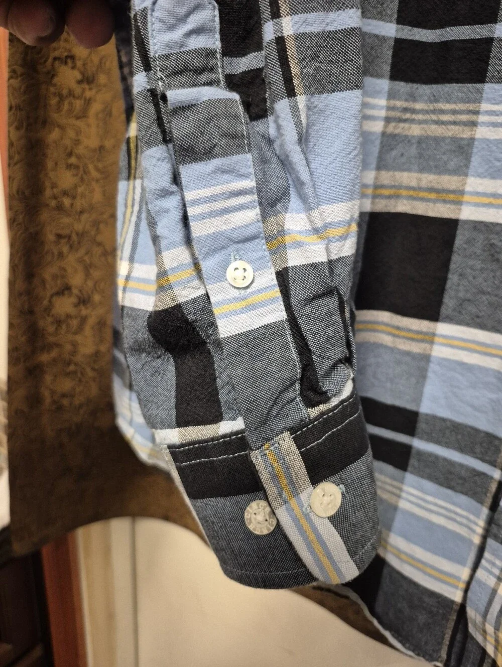 Cinch Men's long sleeve blue plaid button down shirt